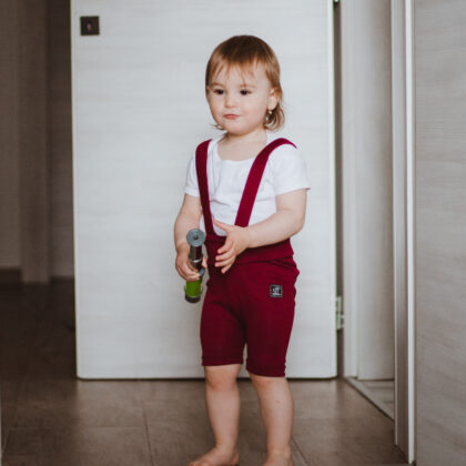 Detské rebrované kraťasy s trakmi